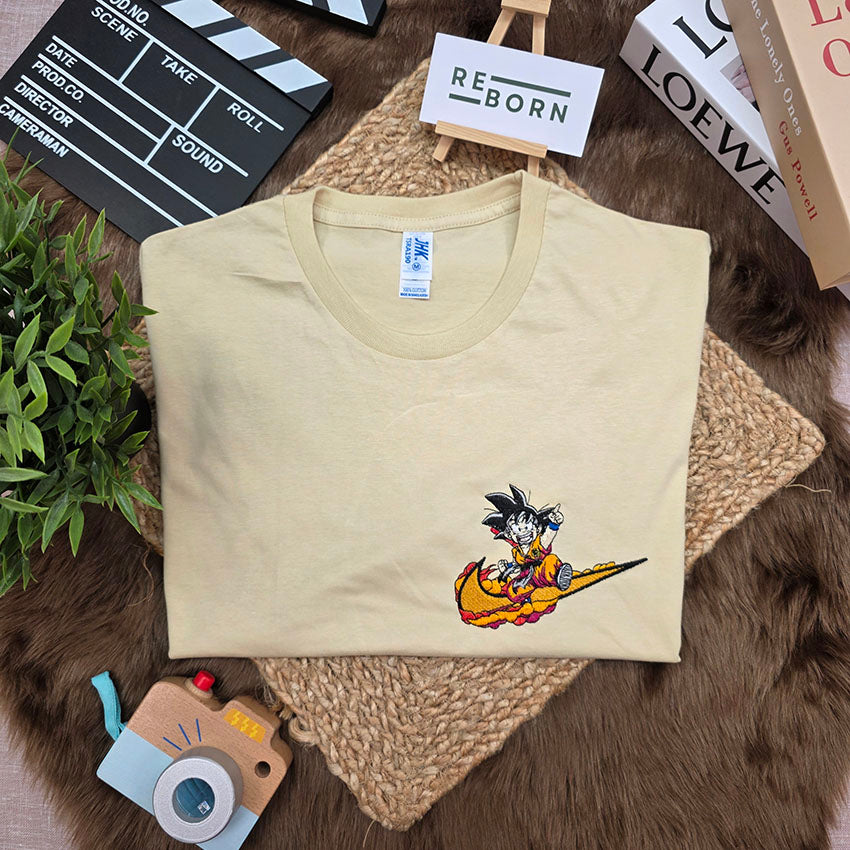 Camiseta Bordada Goku nube