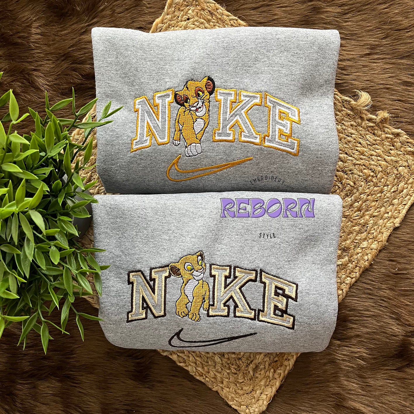 Pack of embroidered Simba and Nala sweatshirts