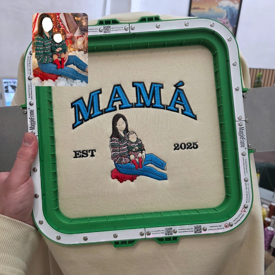 Camiseta MAMÁ + retrato personalizado