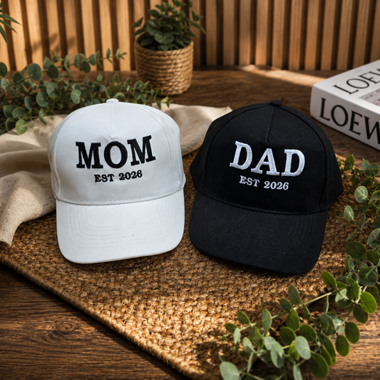 Pack Gorras  MOM / DAD con año