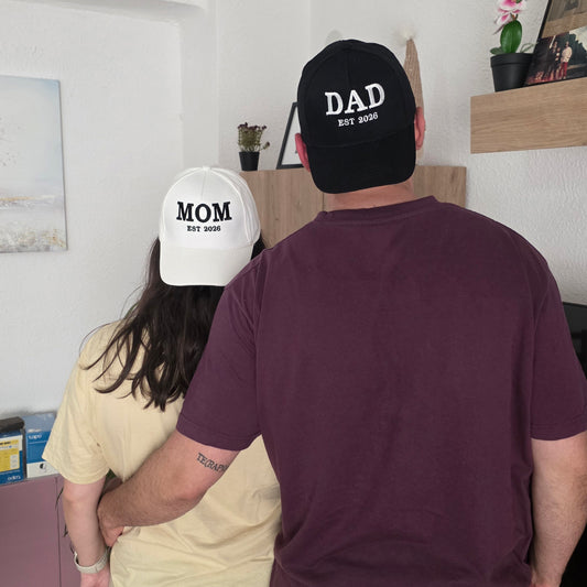 Pack Gorras  MOM / DAD con año
